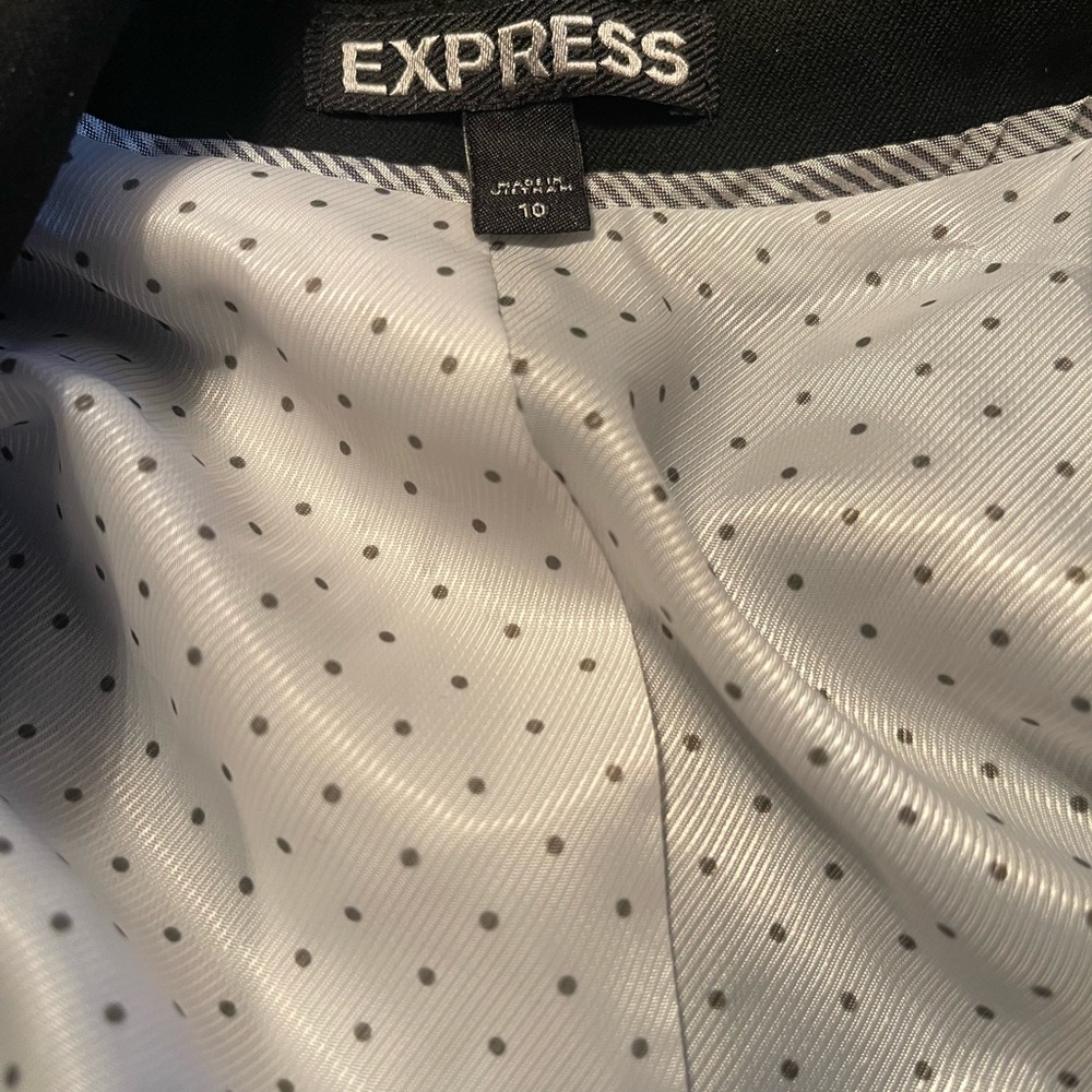 Express Blazer - Picture 3 of 3